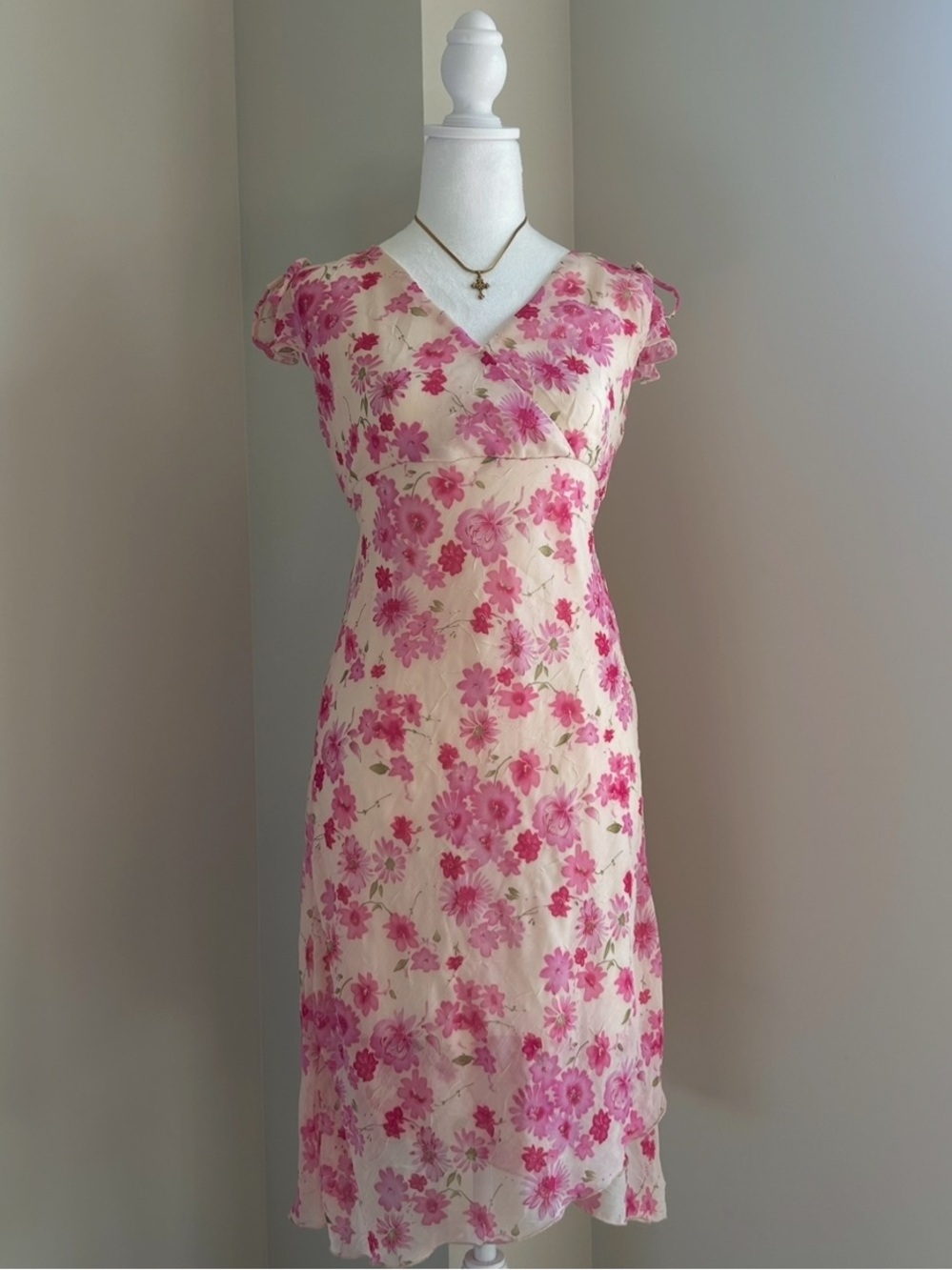 2000's Pink Floral V-Neck Midi Dress